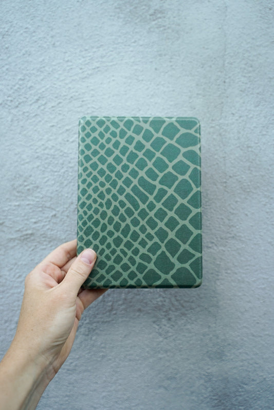 THE HIGH REEVE | KINDLE CASE