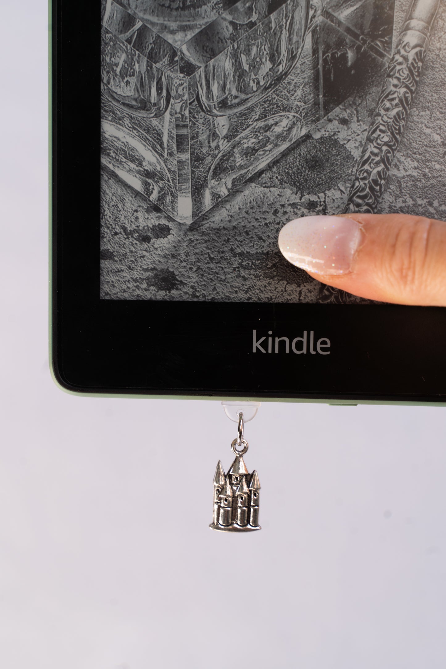 METAL & PLASTIC CHARMS | KINDLE DUST PLUGS