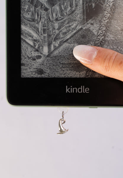 METAL & PLASTIC CHARMS | KINDLE DUST PLUGS