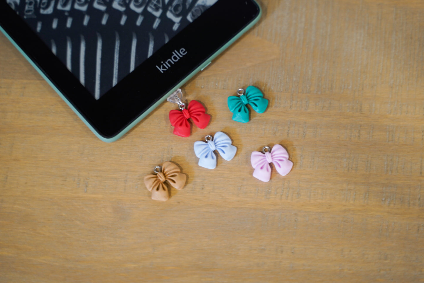 METAL & PLASTIC CHARMS | KINDLE DUST PLUGS