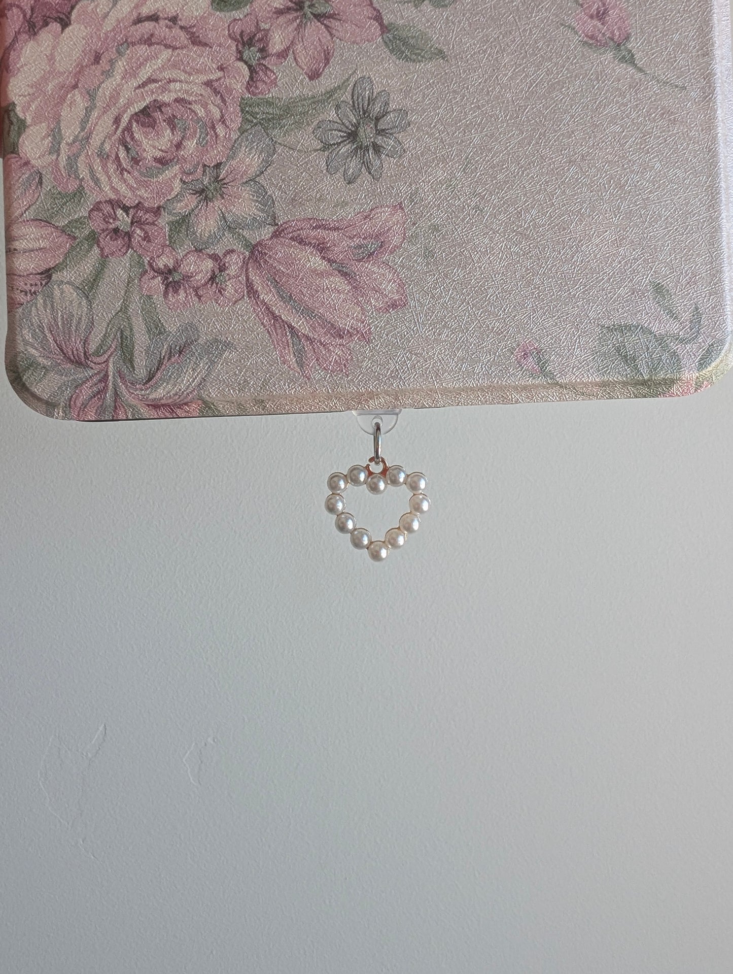 METAL & PLASTIC CHARMS | KINDLE DUST PLUGS