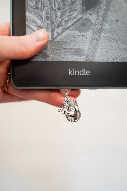 METAL & PLASTIC CHARMS | KINDLE DUST PLUGS